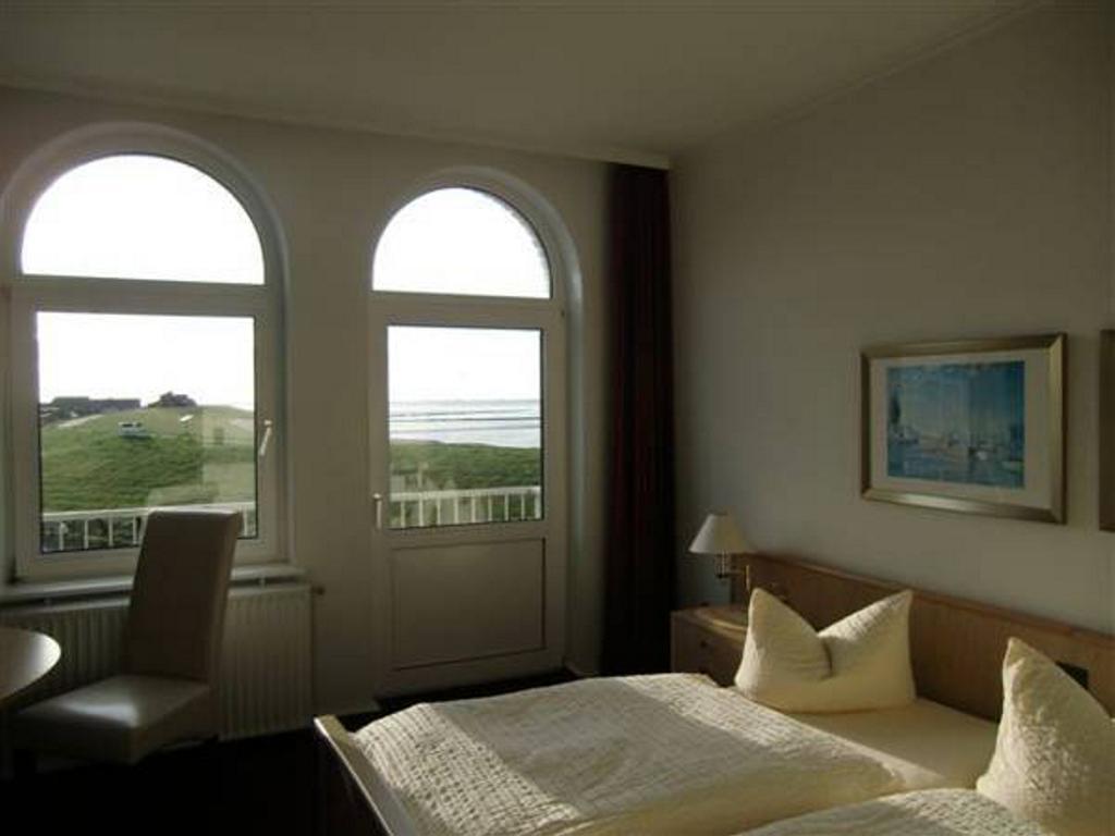 Strandhotel Dagebuell Direkt An Der Nordsee Екстер'єр фото